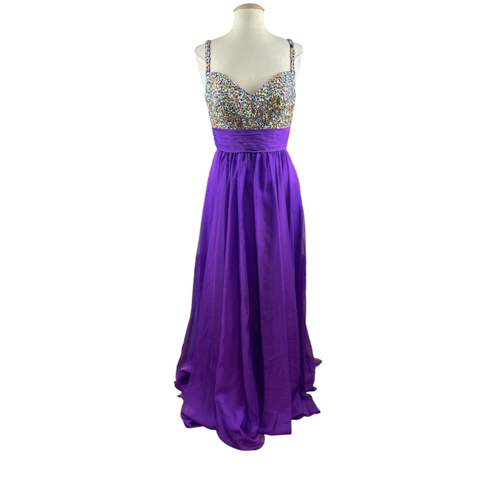 La femme A-line beaded bodice formal gown. Size 6